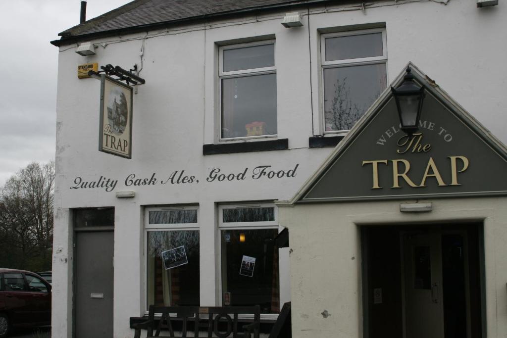 The Trap Inn Broomhill Exterior photo